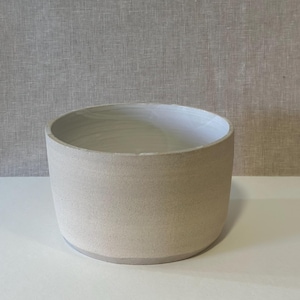 Neutrale keramische plantenpot, medium (2) Handgemaakt