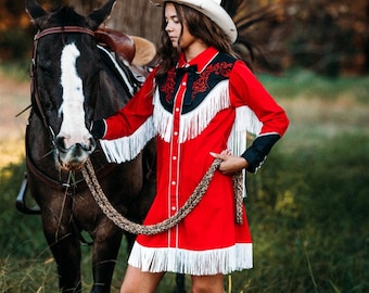 Westernhemdjurk met geborduurde franjes: cowgirlstijl