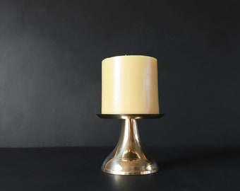 Vintage Mushroom Brass Candlestick Curvy Retro Shaped Pillar Candle Holder Display Stand Coffee Table Accent Nestlings