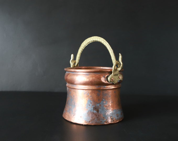Hammered Copper Cauldron Bucket Arts and Crafts Handmade Rustic
