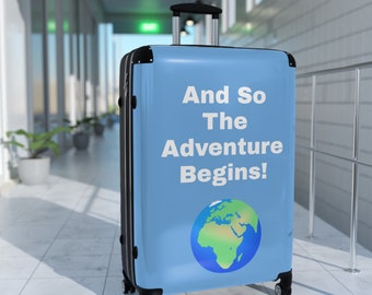 Koffer, „Und so beginnt das Abenteuer!“ Lenkräder, feststellbar, Teleskopgriff, 3 Größen