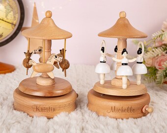 Carillon con nome inciso, giostra musicale personalizzata, regalo per baby shower, arredamento per la cameretta dei bambini, regalo di carillon, regalo per bambini, ricordo della giostra