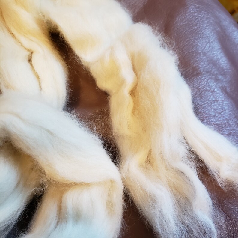 CRAZY Combed Mink Fur 100/% Roving Natural Off White combed top very soft 1.3/"