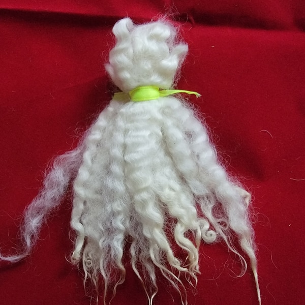 Santa Beards 5.5 to 6 " Trolls, Dolls Soft Natural Lamb Wool Primitive creamy white 4 pk