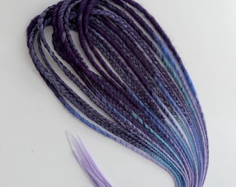 10 rastas sintéticas de doble punta: mezcla de negro, azul y morado (20 puntas). Rastas postizas hechas a mano.