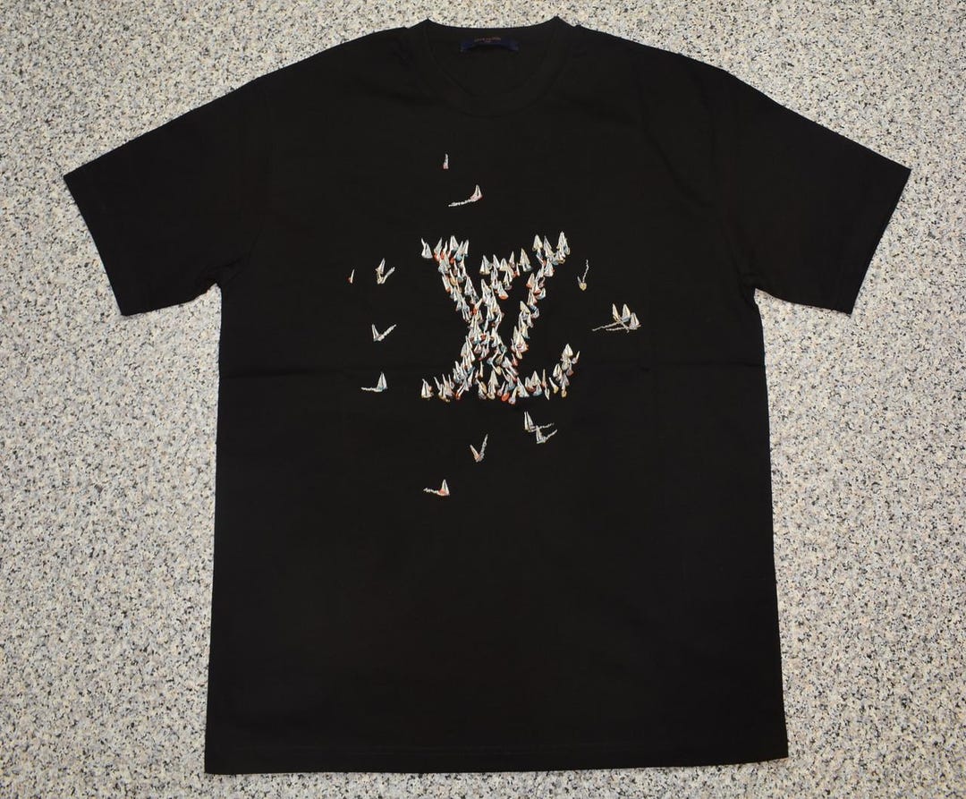 Vintage Louis Vuitton Mens T-shirt Size US S - Etsy