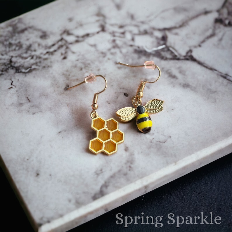 Bee Earrings: Bumblebee Honeycomb Earrings Set, Bumblebee Dangle Earrings, Bee Honey, Cute Earrings, Bee Studs Earrings, Honeycomb Earrings zdjęcie 3