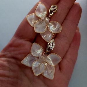 Gold Flower Earrings Archidea Flower Earrings Gold Dangle Earrings Flower Pendant Earrings Airy Earrings Statement Wedding Earrings Wedding