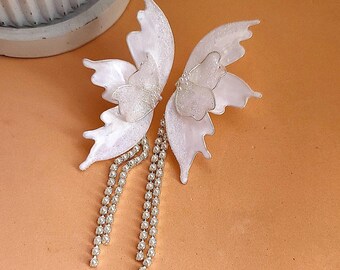 ブライダル磁器の花びらイヤリング、花嫁用ウェディングイヤリング