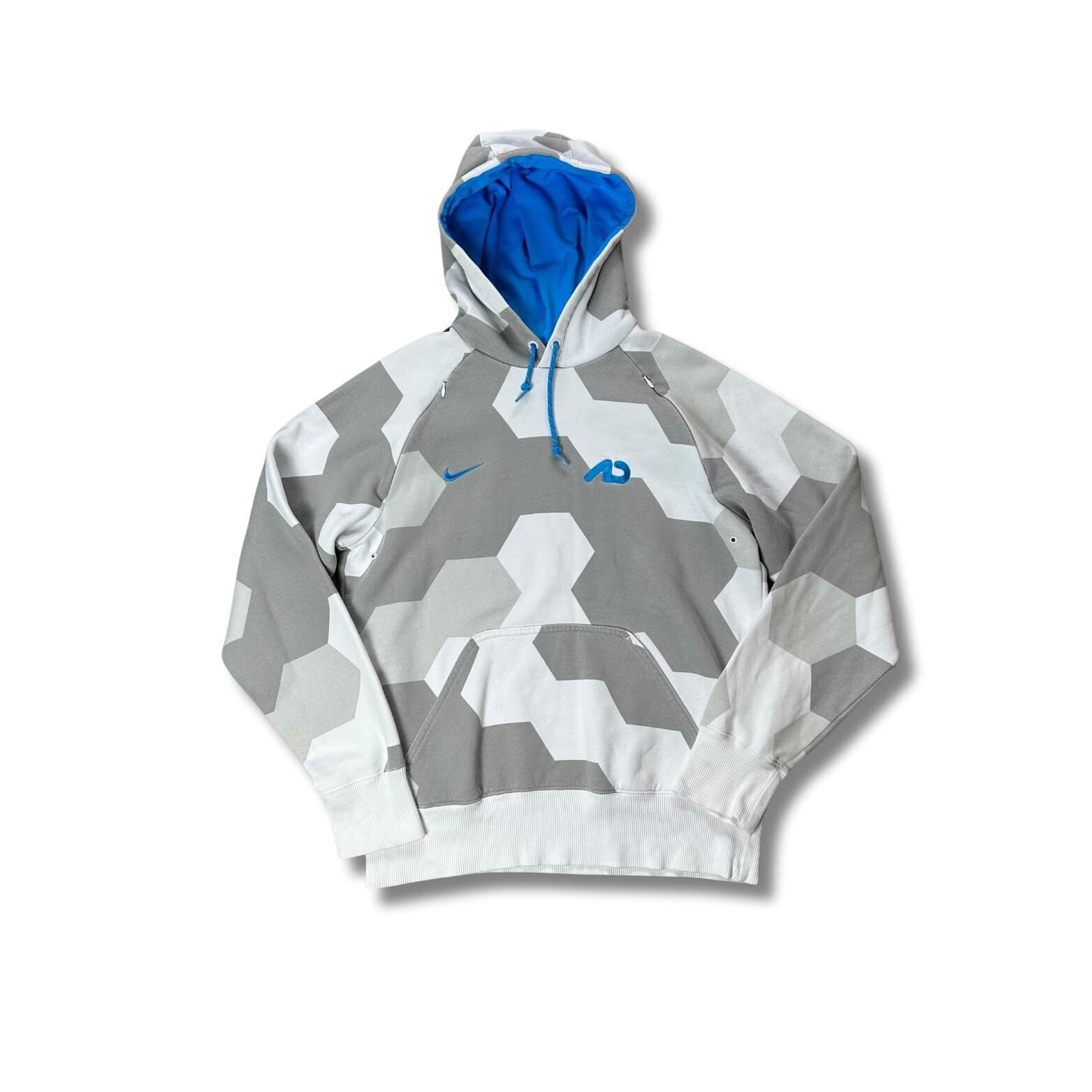 Black and white camo nike hoodie sale