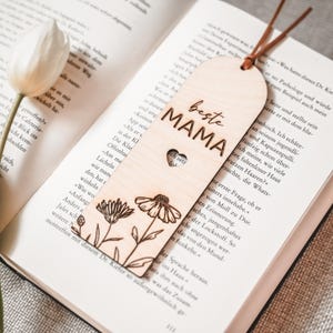 Lesezeichen aus Holz mit Lederband | Beste Mama, Oma … | Geburtstag oder Muttertag | Personalisiertes Geschenk aus Holz | Muttertagsgeschenk