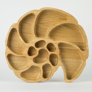 Wooden snack plate - Wooden platter - Serving tray – Wooden plate with sections - Snack plate - Snack serving plate - Serving platter