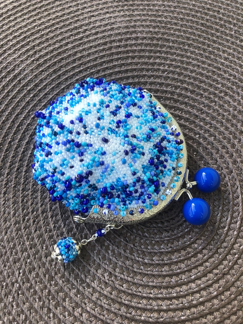 Blue crochet beaded coin purse. Seed bead purse. Jewellery case. Mini purse. ChapStick case. Best woman gift. Birthday gift. Handmade bag image 10