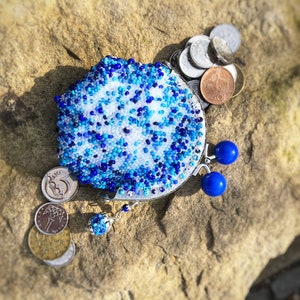 Blue crochet beaded coin purse. Seed bead purse. Jewellery case. Mini purse. ChapStick case. Best woman gift. Birthday gift. Handmade bag image 3