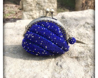 Dark blue kiss lock coin purse. Kiss clasp purse. Coin purse. Wallet. Frame purse. Handmade purse. Gift idea for girls. Seed bead coin purse