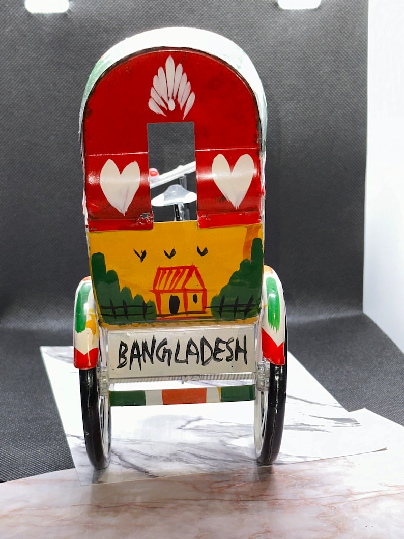 Cycle Rickshaw Metal Decor, Hand‑painted Bangladesh Rickshaw Art ...