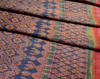 Large antique Khmer silk sampot hol. Ceremonial hip-wrapper - 1900's or earlier - Cambodia-