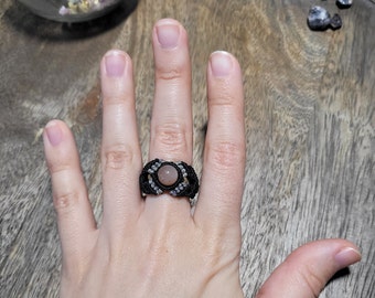 Anillo de perlas, anillo de piedra lunar, anillo de macramé, joyería espiritual, tamaño de anillo 58-60, joyería boho, joyería de piedra curativa