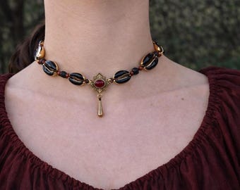 Gothic Choker Carnelian and Seashell, Carnelian Necklace, Gothic Necklace, Dark Aesthetic Jewelry