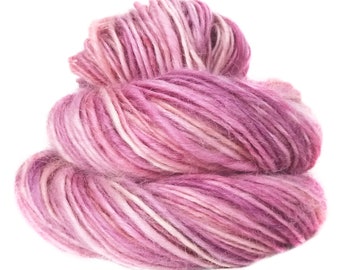 Handspun handdyed yarn Wensleydale wool