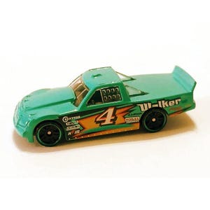 Hot Wheels Mattel 2010 Circle Trucker #4 Diecast Truck Green Excellent Condition Very Collectible
