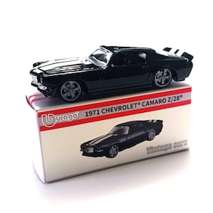 Burago 1:64 Classic 1971 CHEVROLET CAMARO Z/28 Black / white, hood opens new USA ship Collectible diecast Classic car model, New in Box