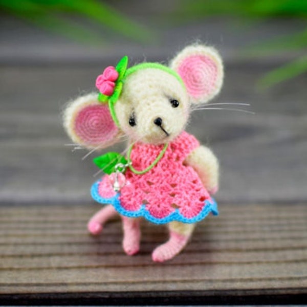 Cute Small Mouse and dress Crochet Pdf pattern, Mice pattern, amigurumi toy, Easy crochet pattern PDF Pattern quick and easy pattern