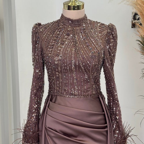 Champagne Gold Evening Dress - Elegant Long Sleeve Muslim Gown for Special Occasions