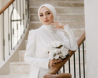Boho islamitische trouwjurk met gedrapeerde sjaal - Bescheiden jurk voor een Nikah-ceremonie in de buitenlucht | Handgemaakt in Turkije | Beperkte oplage