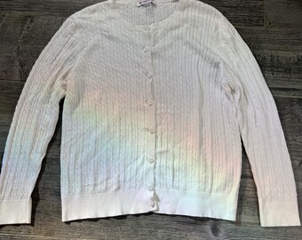 Classic 80s 90s Style White Cable Knit Crewneck Button Up Cardigan Sweater