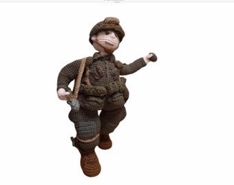 PDF crochet pattern for a 15cm, 18cm and 20cm paratrooper with Bonus accessories pattern