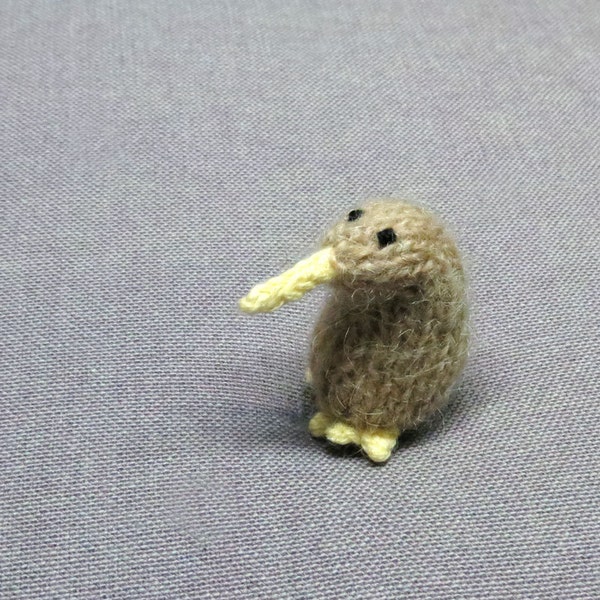 Magnet - Curious Kiwi Bird - Knitted and Crocheted