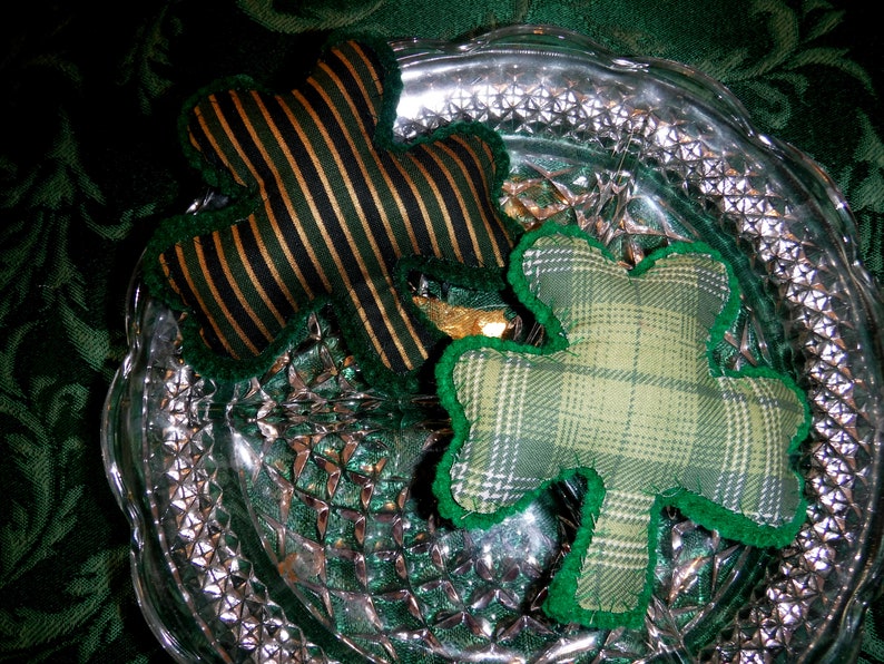 Set Of 3 Shamrocks St. Patrick's Day Felt Ornies Bowl Fillers Tucks image 3