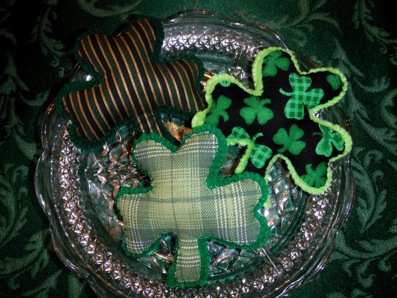 Set Of 3 Shamrocks St. Patrick's Day Felt Ornies Bowl Fillers Tucks image 1