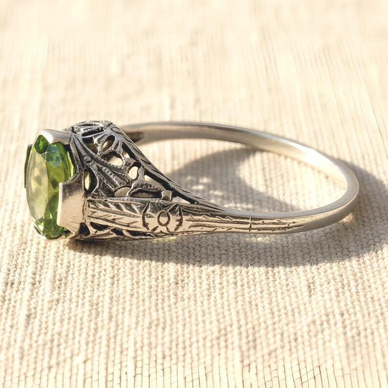 Filagree Ring Pattern Art Deco Natural Peridot Ring 925 Sterling Silver Filigree Vintage ...