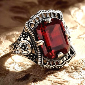 Victorian Antique Style Simulated Ruby Filigree Ring in 925 Sterling Silver 1225