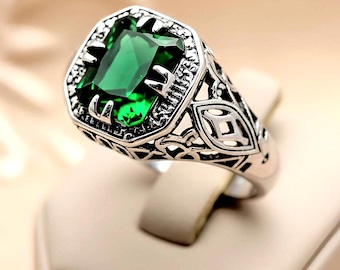 Art Deco Filigree Ring Vintage Design 925 Sterling Silver with Simulated Emerald 1810