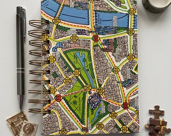 Vintage [1985] SCOTLAND YARD Game Board Journal Book