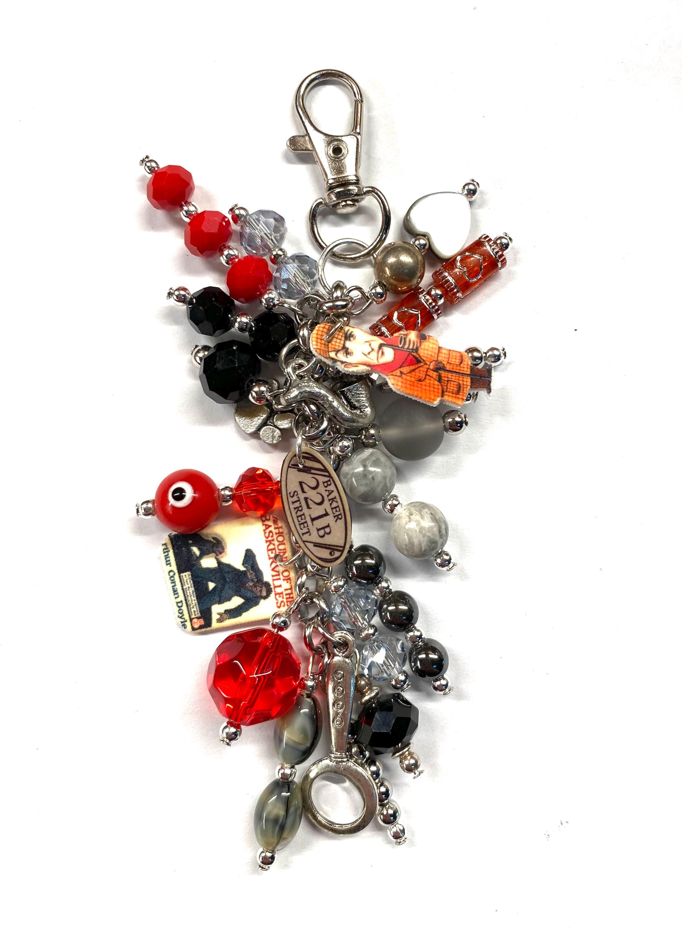 Keychain inspired in Sherlock Holmes - 221B Baker Street