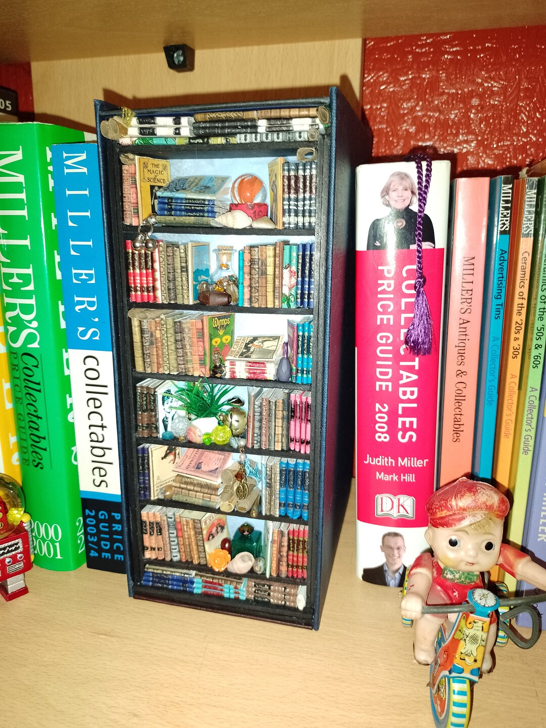 Book Nook, Booknook Diorama, Miniature Box Room, Bookshelf Insert, Eco