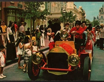Main Street USA * Walt Disney World  * Florida * Vintage Souvenir Postcard