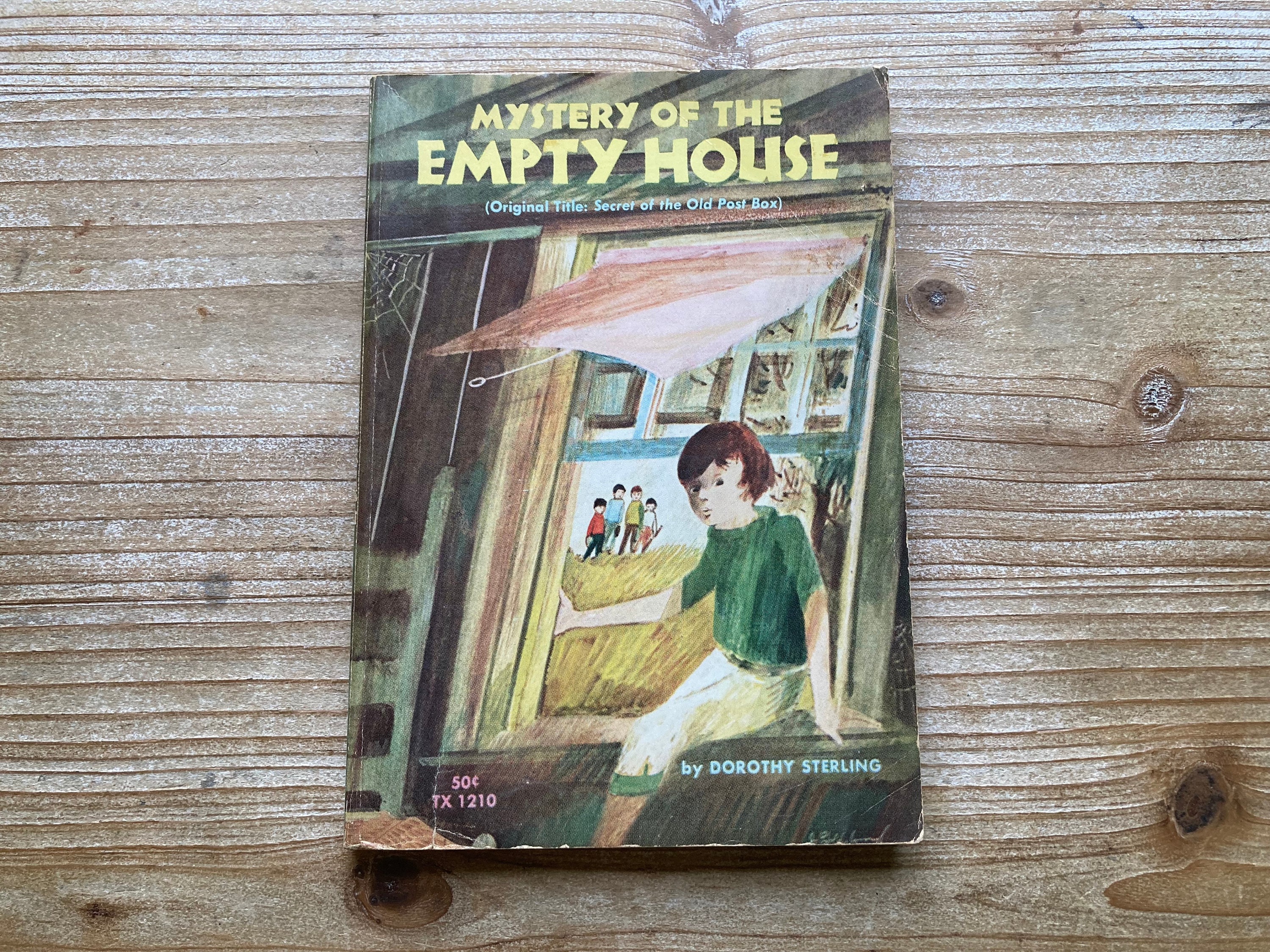 Mystery of the Empty House * Dorothy Sterling * June Goldsborough * Scholastic Book Services * 1968 * Vintage Kids Book