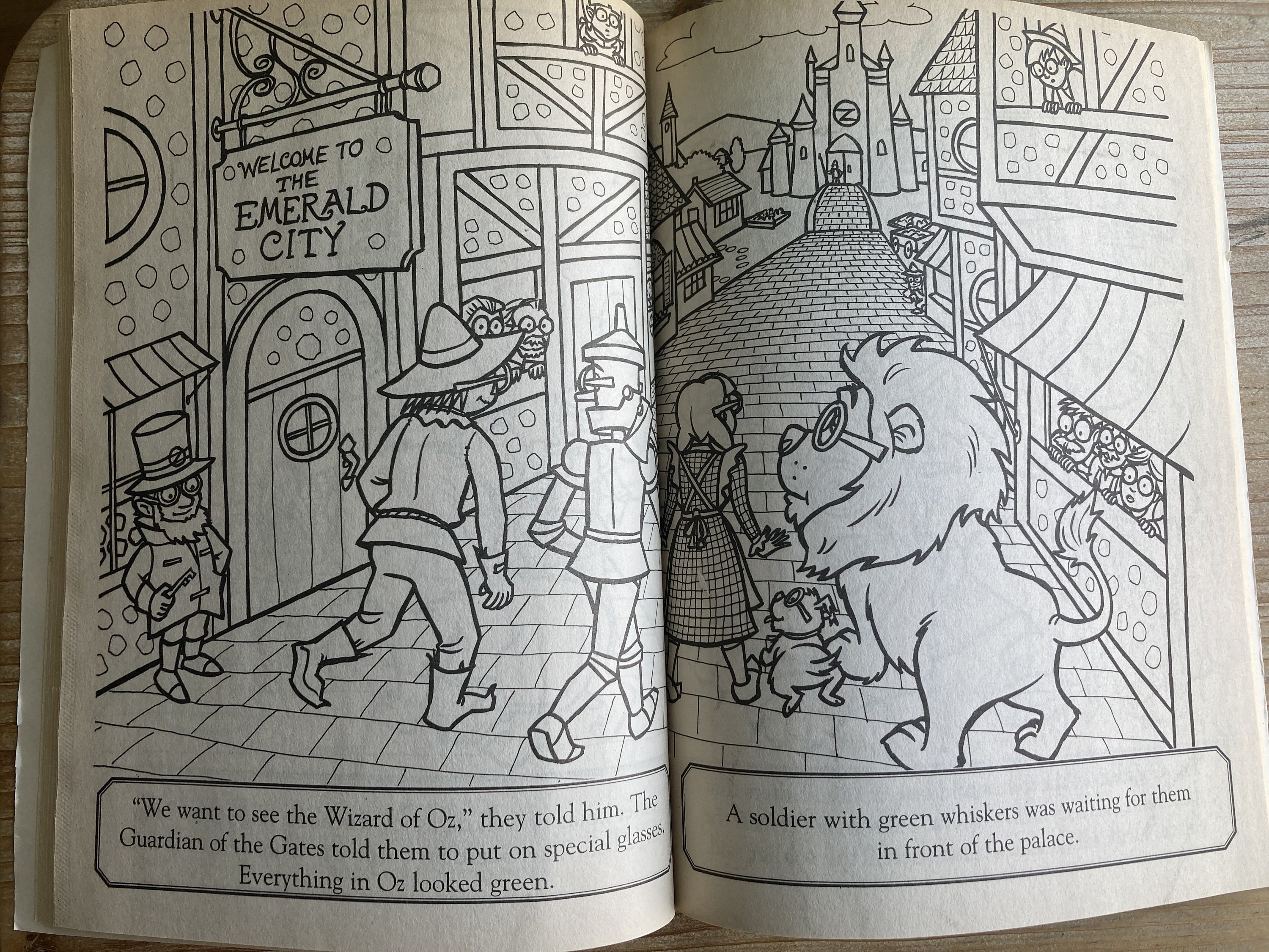 [VINTAGE/RARE] The Wizard Of Oz Giant Coloring Book