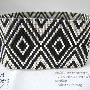 Peyote Pattern Narrow Cubism Diamonds Peyote Cuff / Bracelet A Sand Fibers For Personal/Commercial Use PDF Pattern image 2