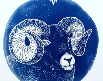 Impresión en cianotipo de ARIES: ilustración original del zodíaco