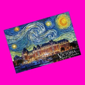Lantern Press Victoria BC Canada Starry Night Empress Hotel Harbor Scenic Van Gogh Style exclusif Styliste Snail Mail Authentique carte postale NOUVEAU