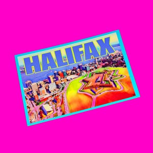 Halifax, Nouvelle-Écosse, Canada Color Pops Series, citadelle du centre-ville, horizon de la ville, souvenir touristique de Cogswell, carte postale de crâne rose authentique
