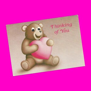 Vintage jaren 1980 briefkaart Denk aan je schattige teddybeer hart Valentijn liefde zoete Super Retro kaart fotochroom tijdperk postaal ongebruikt