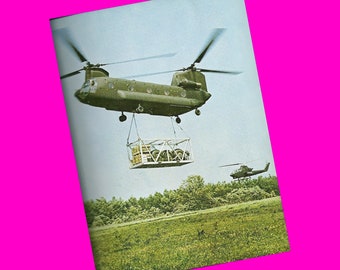 Vintage 1970er Jahre Postkarte Boeing Vertol CH47 Chinook Hubschrauber Dual Tandem Rotor Wing Militärflugzeug Karte Photochrome Ära Postal unbenutzt