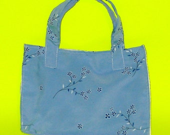 Natalia - Light Blue Flowers Delicate Flora Posies Classic Handbag Printed Purse